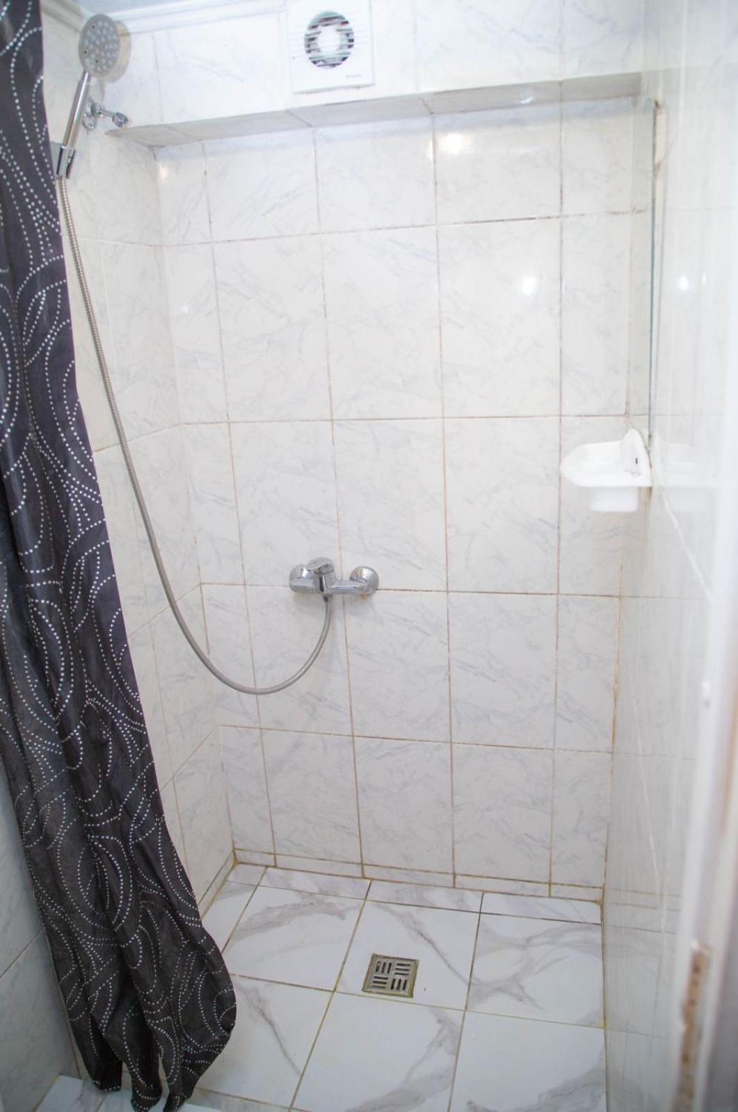 Sun City Hostel 4 Київ Екстер'єр фото